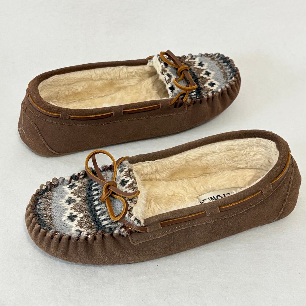 Minnetonka Slippers Womens 8 Brown Leather Fur Lined Fair Isle Moccasins